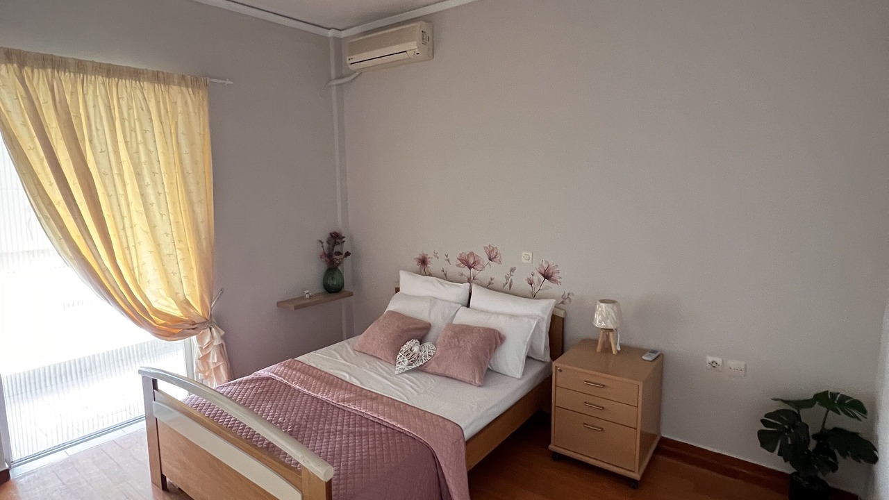 Photo of Bedroom in Chalcis