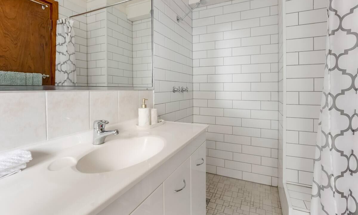 Photo of Bathroom in North Ward