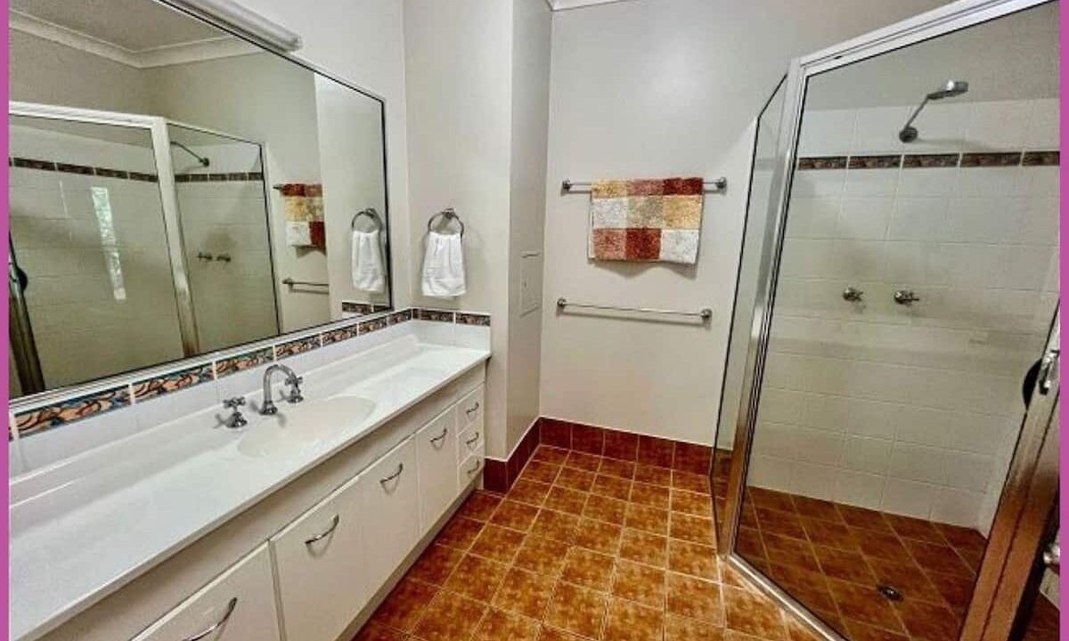 Photo of Bathroom in Douglas