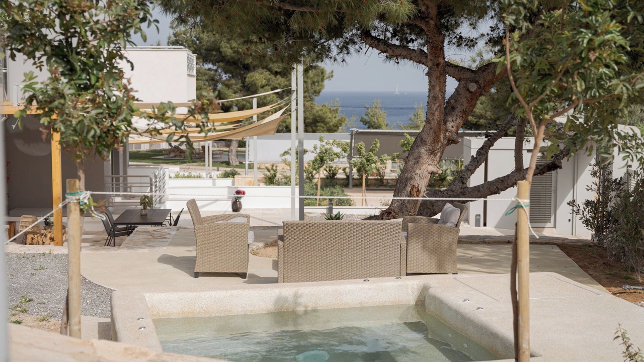 Photo of Outdoor in Isthmia