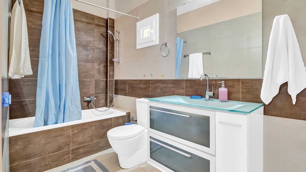 Photo of Bathroom in Drimonas