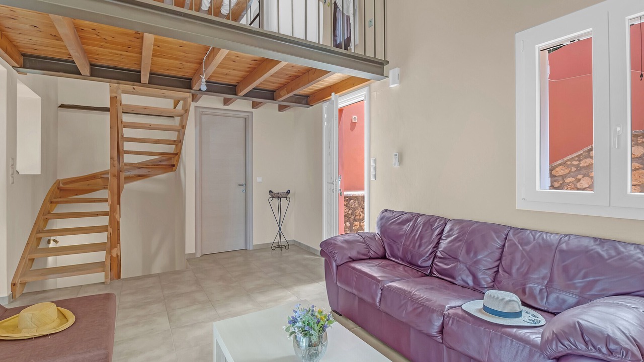 Photo of Livingroom in Drimonas