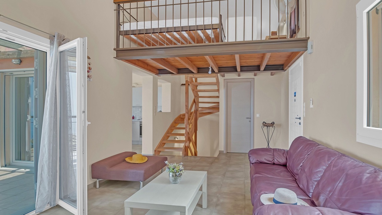 Photo of Livingroom in Drimonas