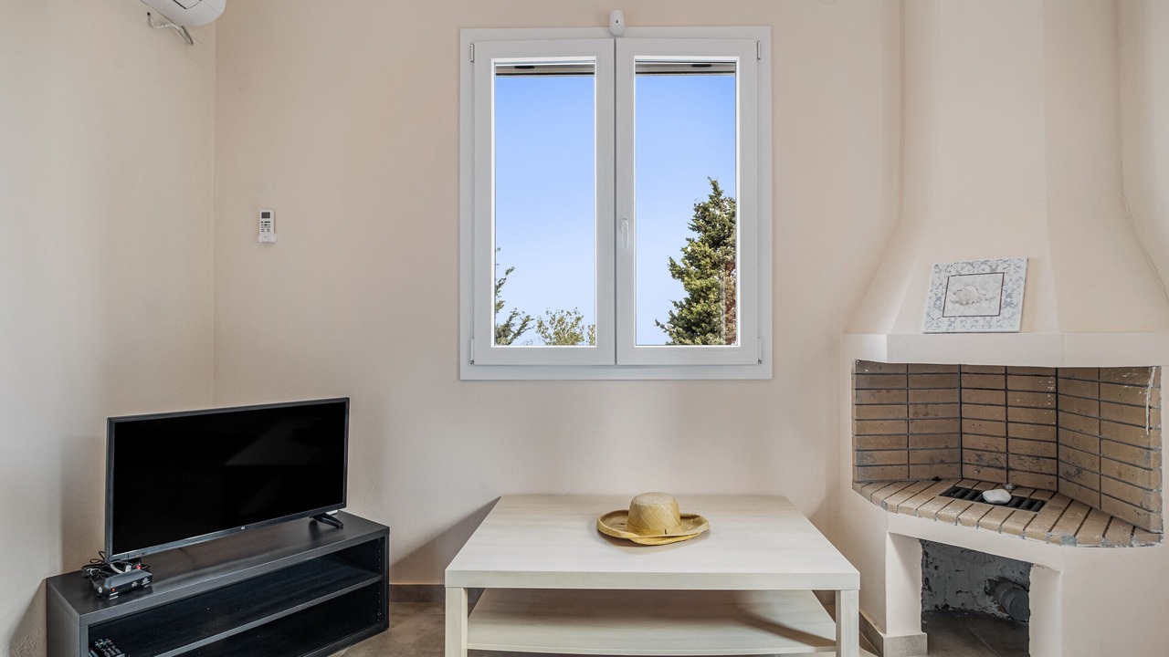 Photo of Livingroom in Drimonas