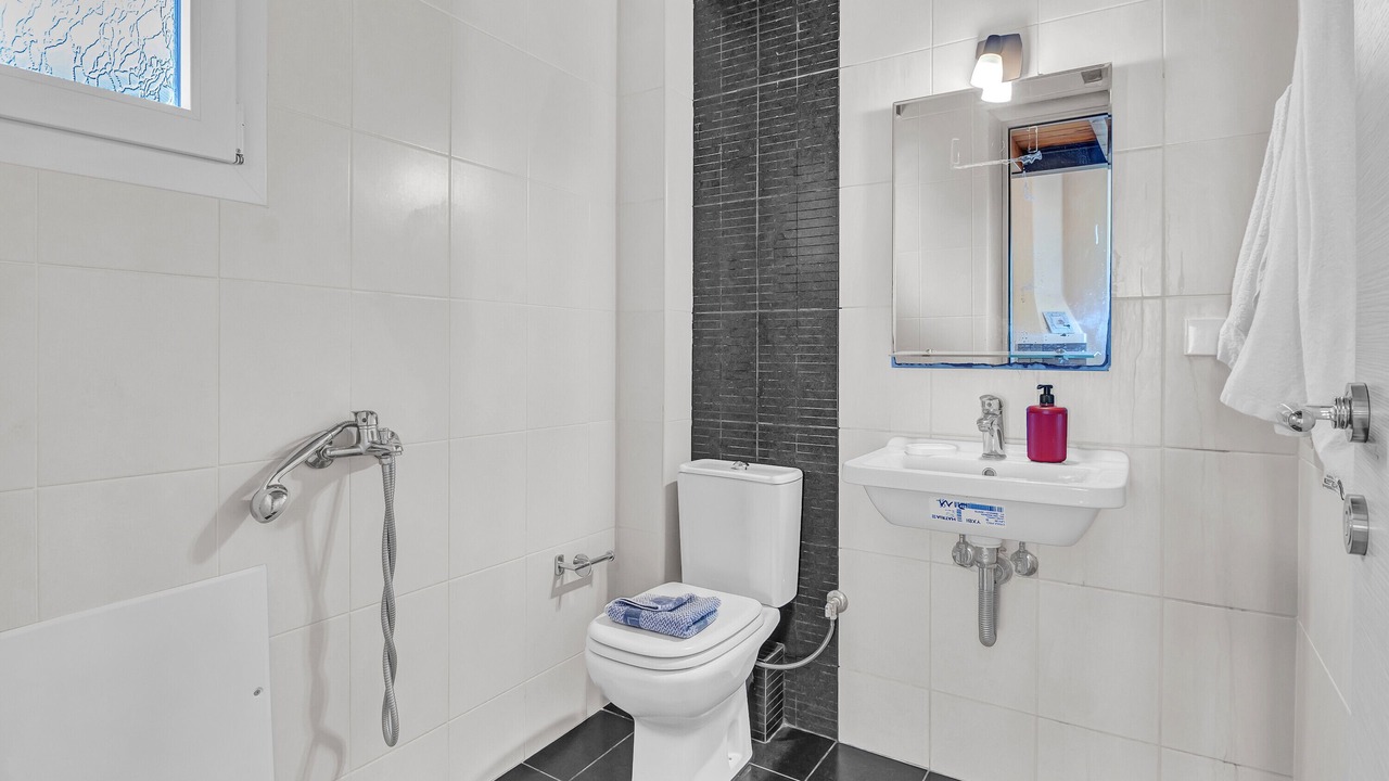 Photo of Bathroom in Drimonas