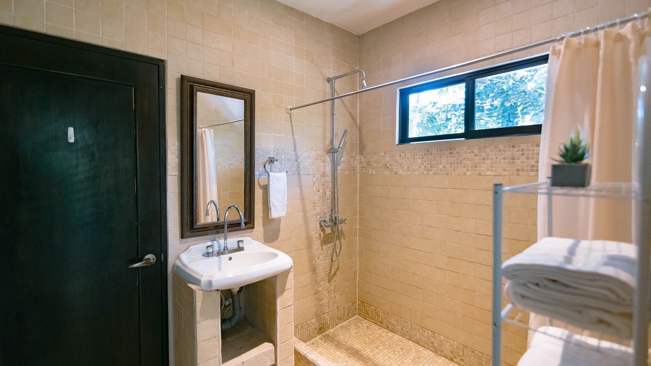 Photo of Bathroom in El Cerro