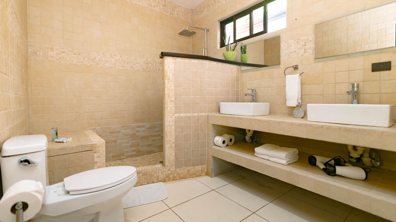 Photo of Bathroom in El Cerro
