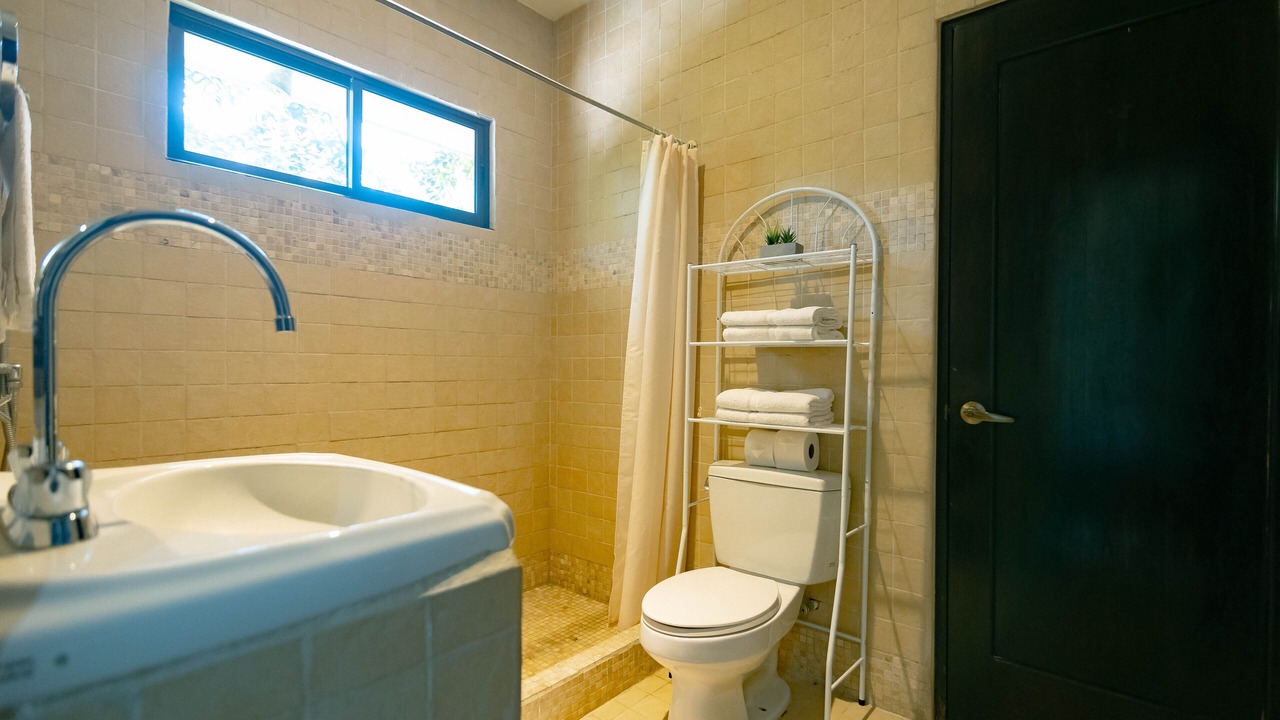 Photo of Bathroom in El Cerro