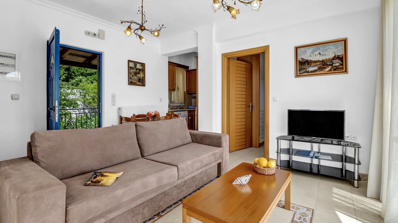 Photo of Livingroom in Pondi