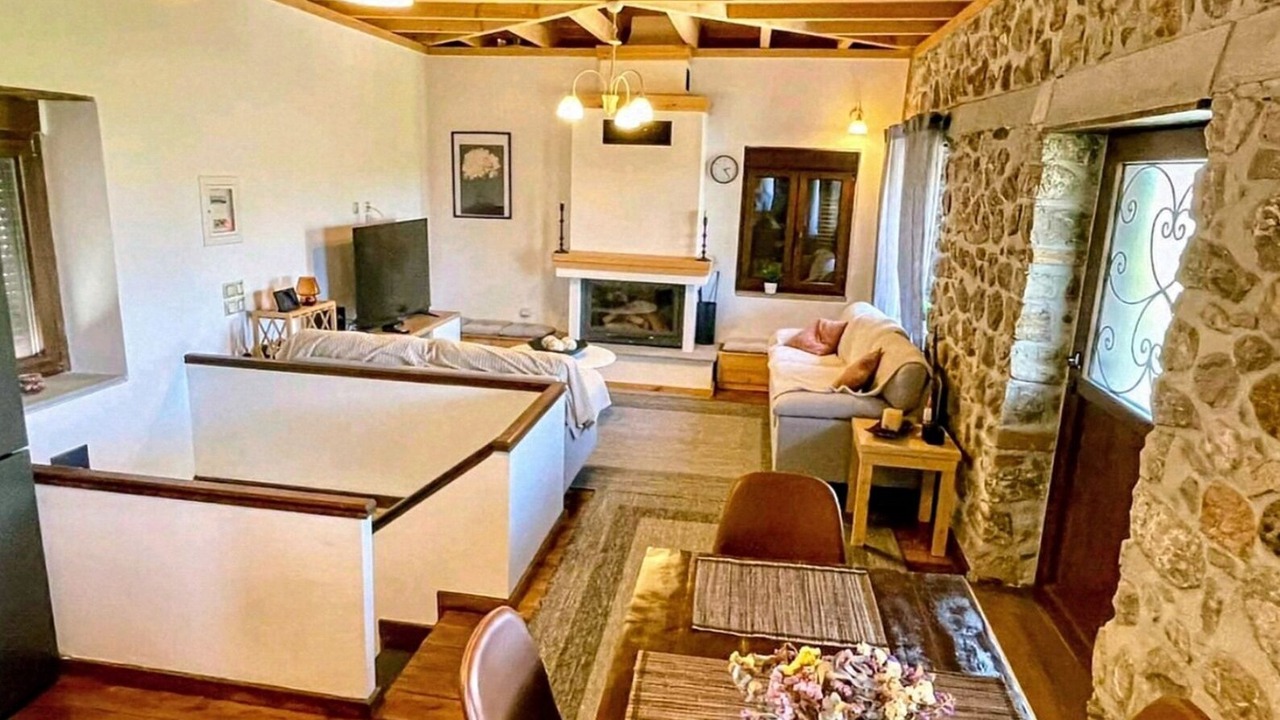 Photo of Livingroom in Mavromati