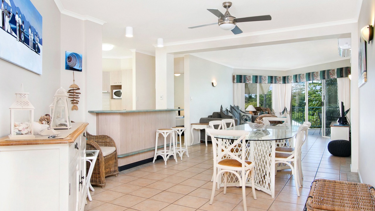 Photo of Bedroom in Trinity Beach