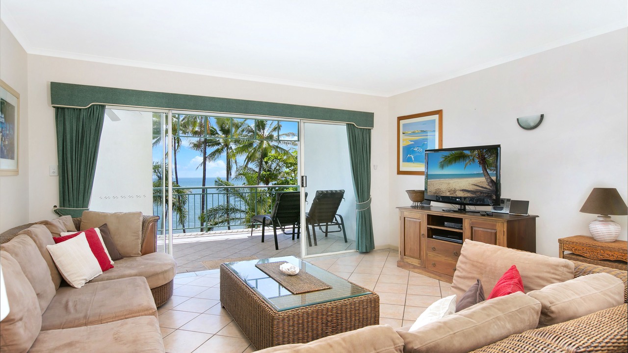 Photo of Bedroom in Trinity Beach
