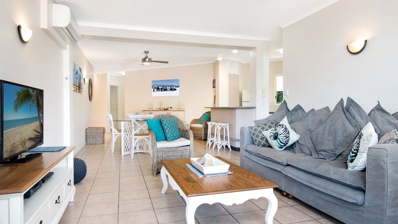 Photo of Bedroom in Trinity Beach