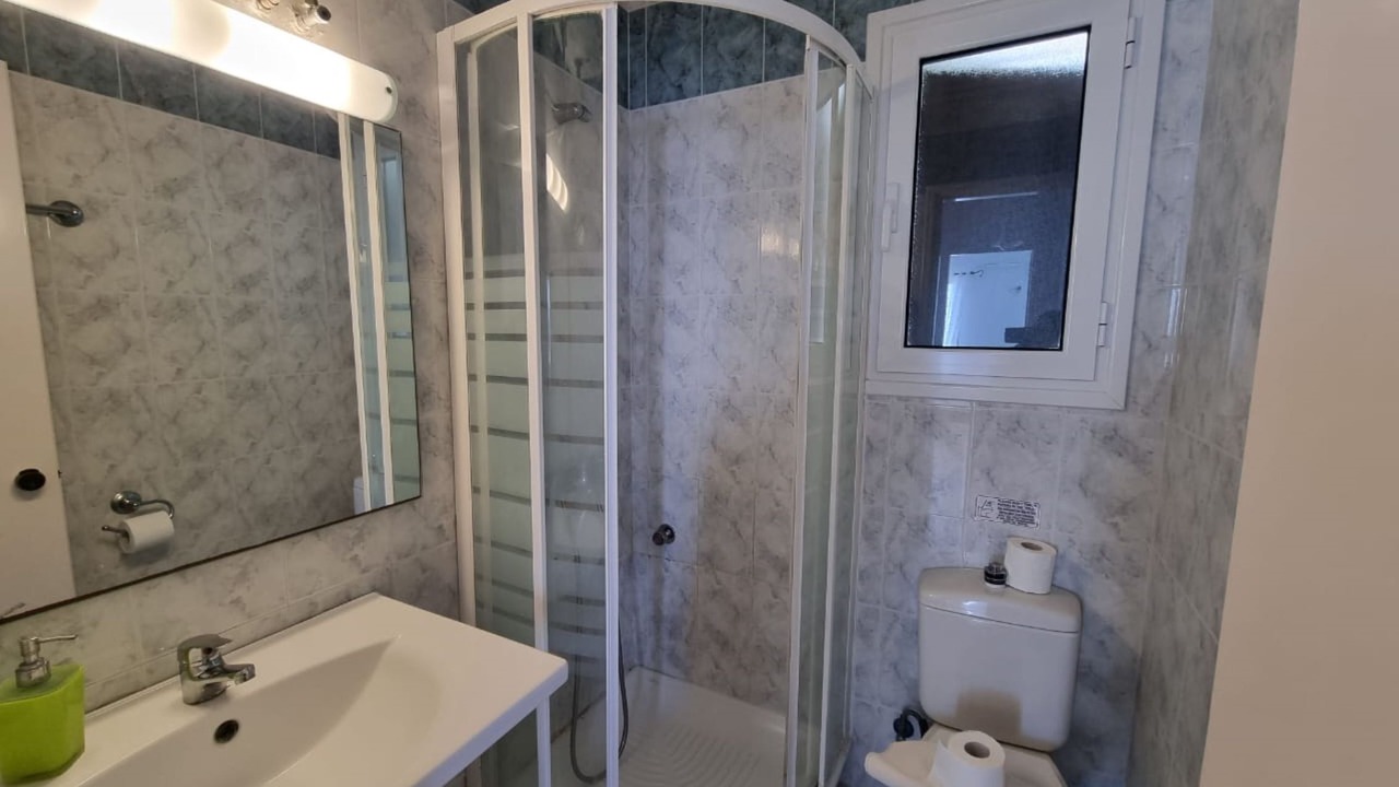 Photo of Bathroom in Parelia