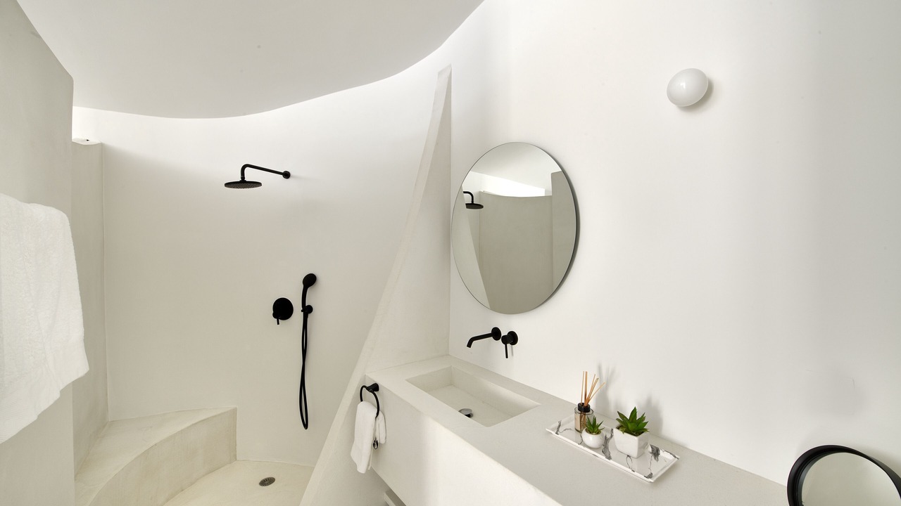 Photo of Bathroom in Kamari