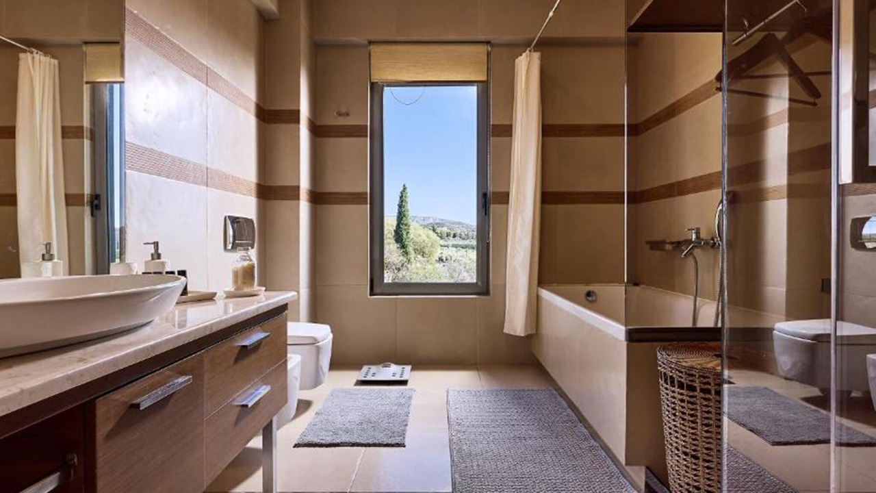 Photo of Bathroom in Nea Tirintha