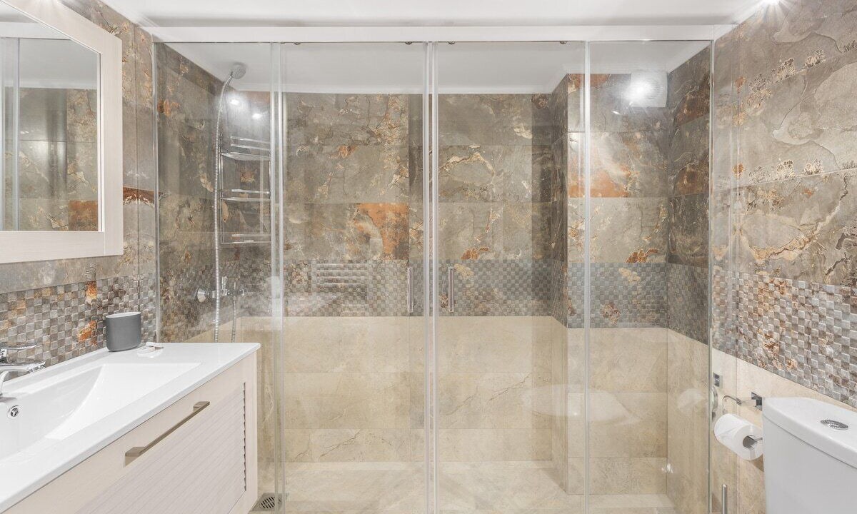 Photo of Bathroom in Nea Smirni