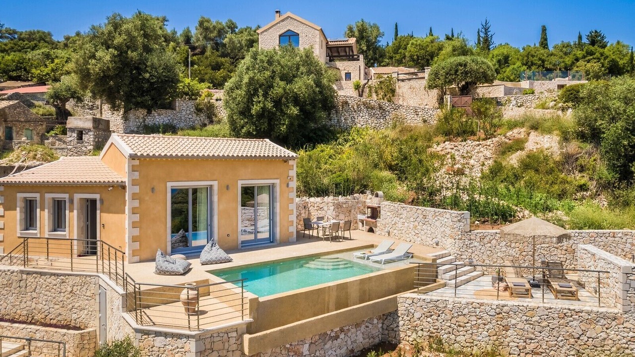 Photo of Outdoor in Tselendata