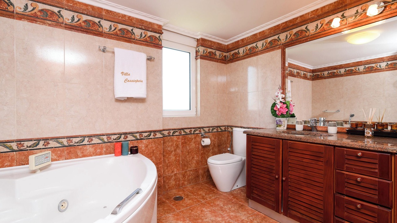 Photo of Bathroom in Kropia