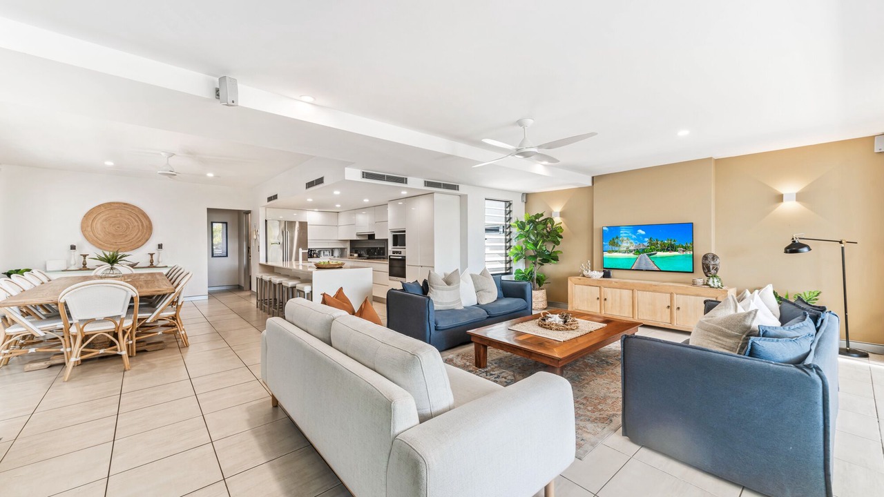 Photo of Livingroom in Alexandra Headland