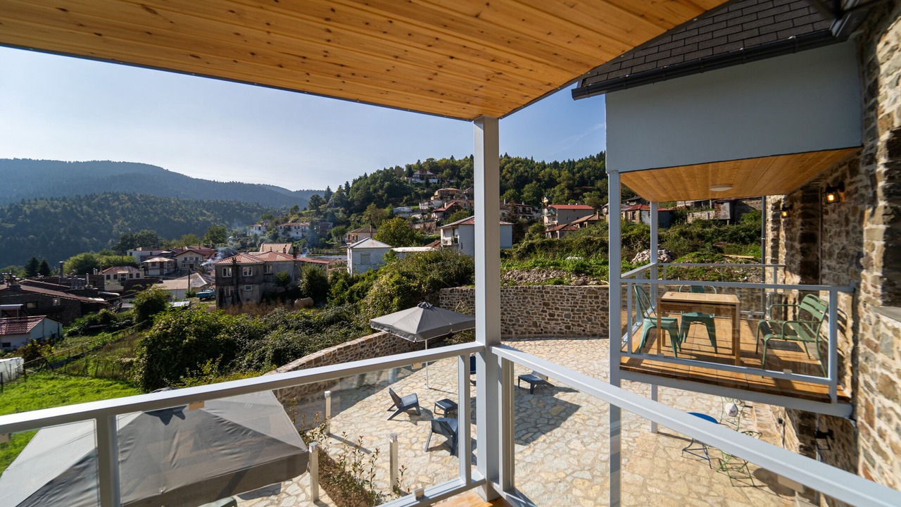 Photo of Patio Balcony in Karpenisi