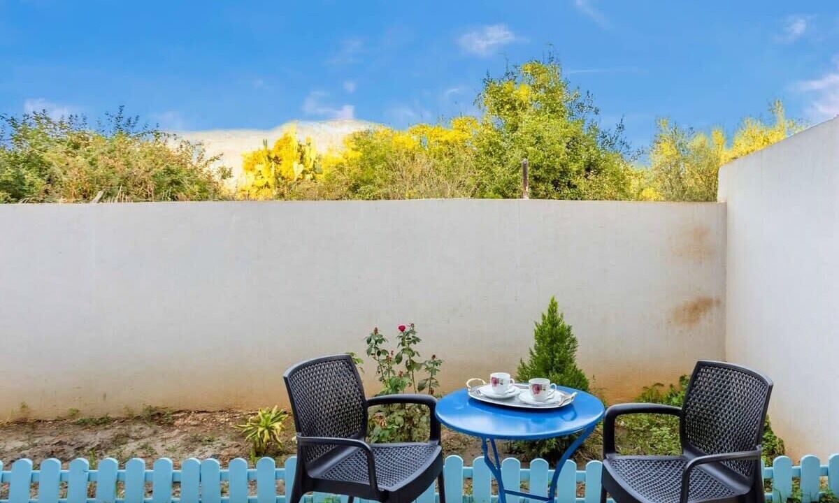 Photo of Outdoor in Avia