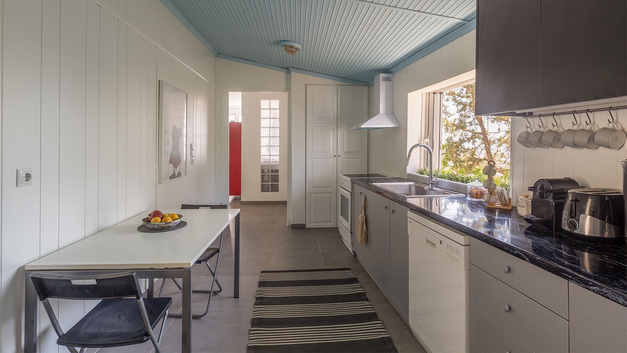 Photo of Kitchen in Saronikos