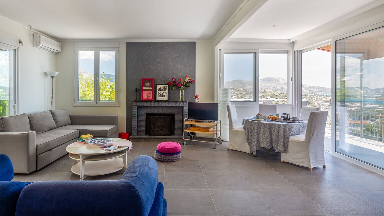 Photo of Livingroom in Saronikos