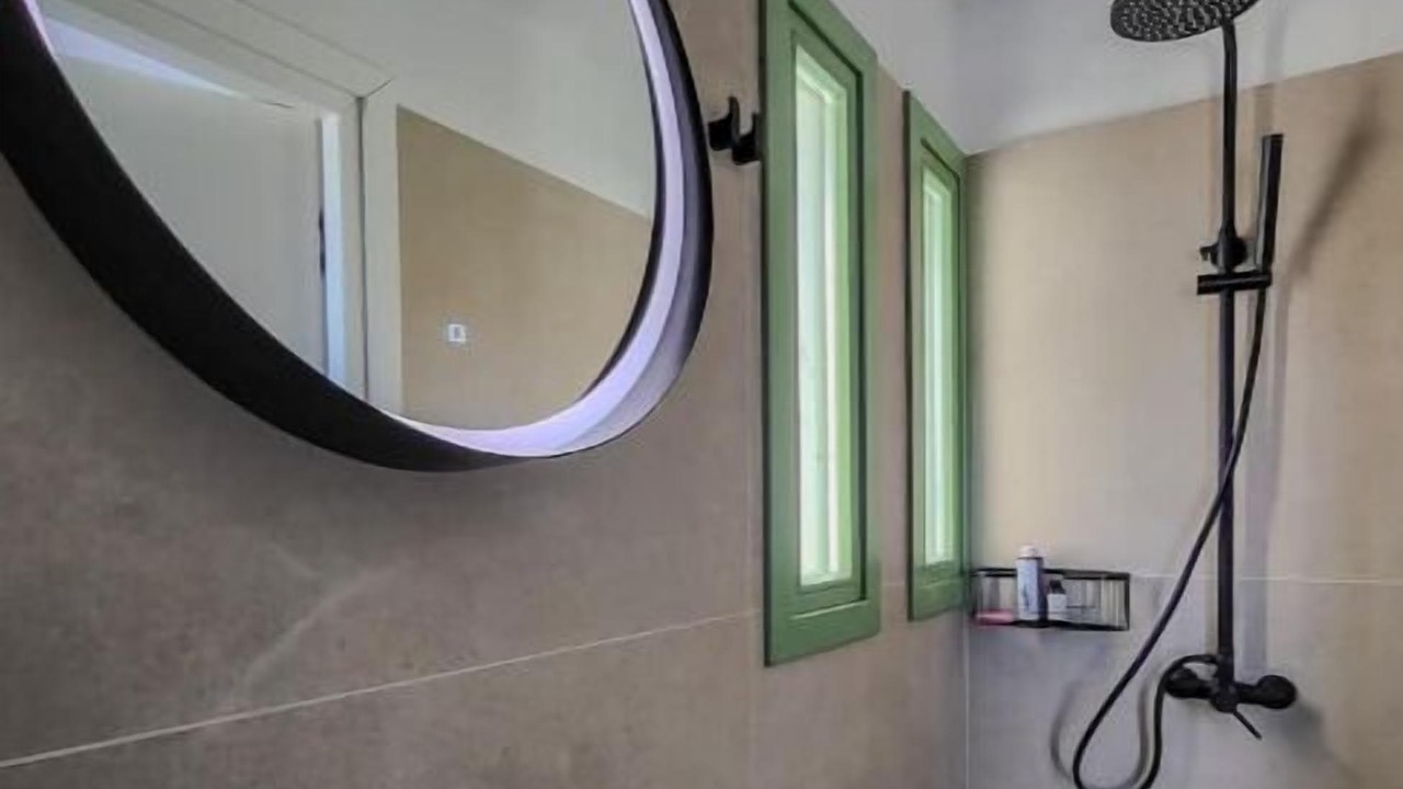 Photo of Bathroom in Maroulas