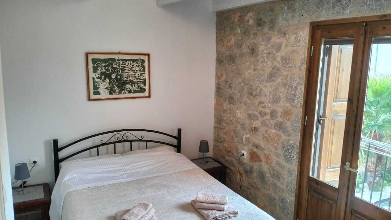 Photo of Bedroom in Galaxidi
