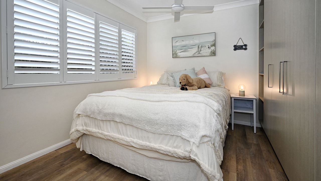 Photo of Bedroom in Golden Beach