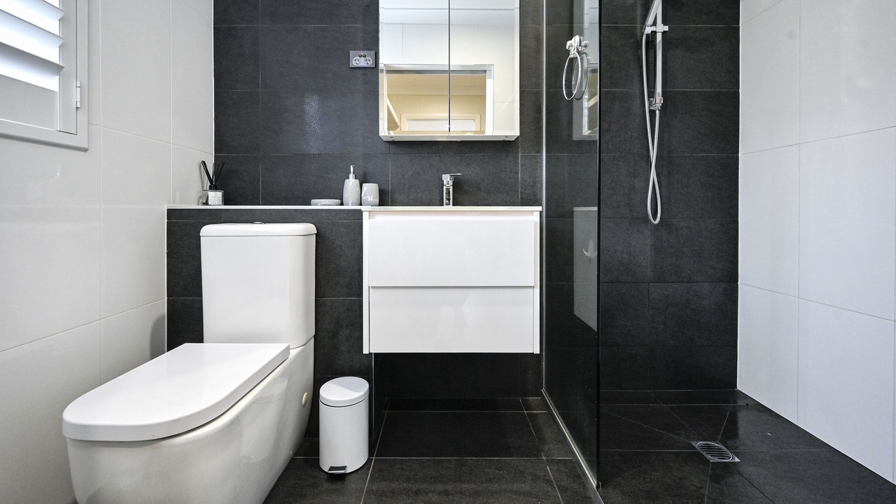 Photo of Bathroom in Golden Beach