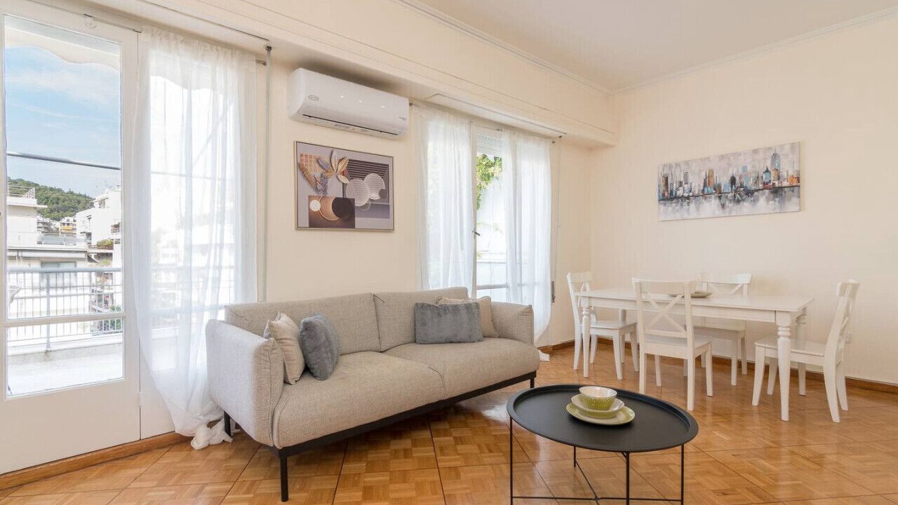 Photo of Livingroom in Ilisia