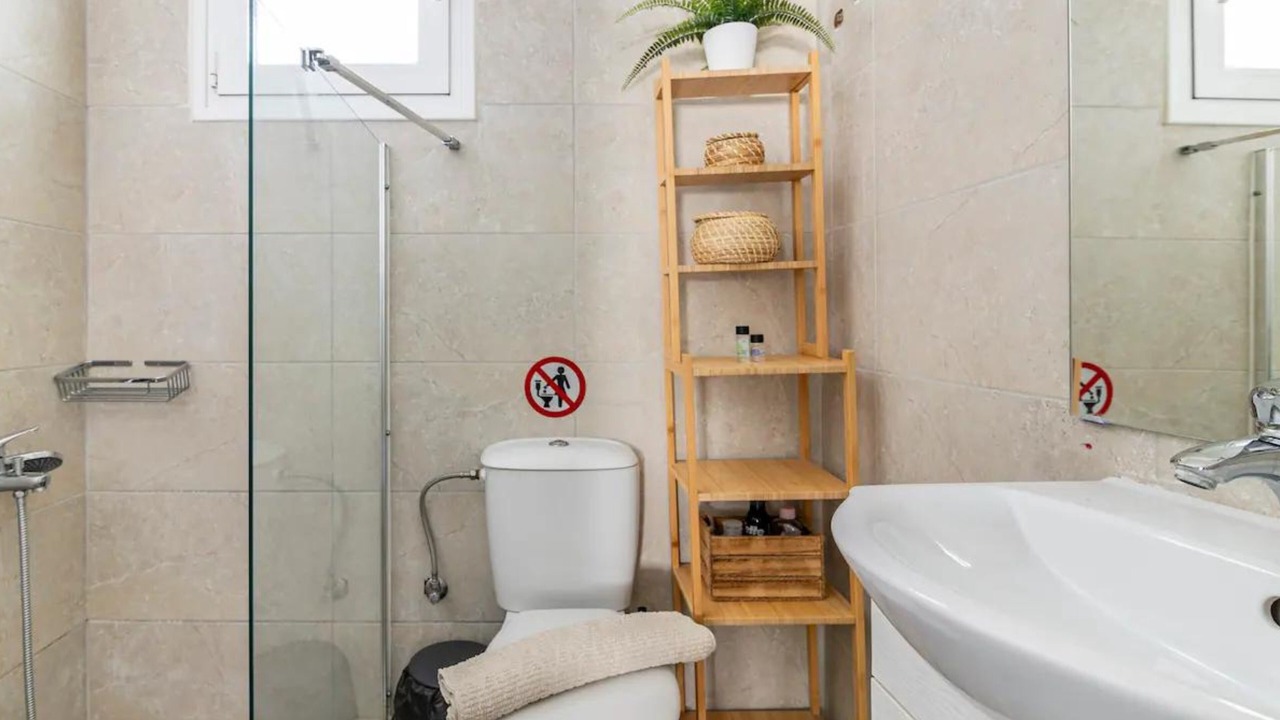 Photo of Bathroom in Loutraki