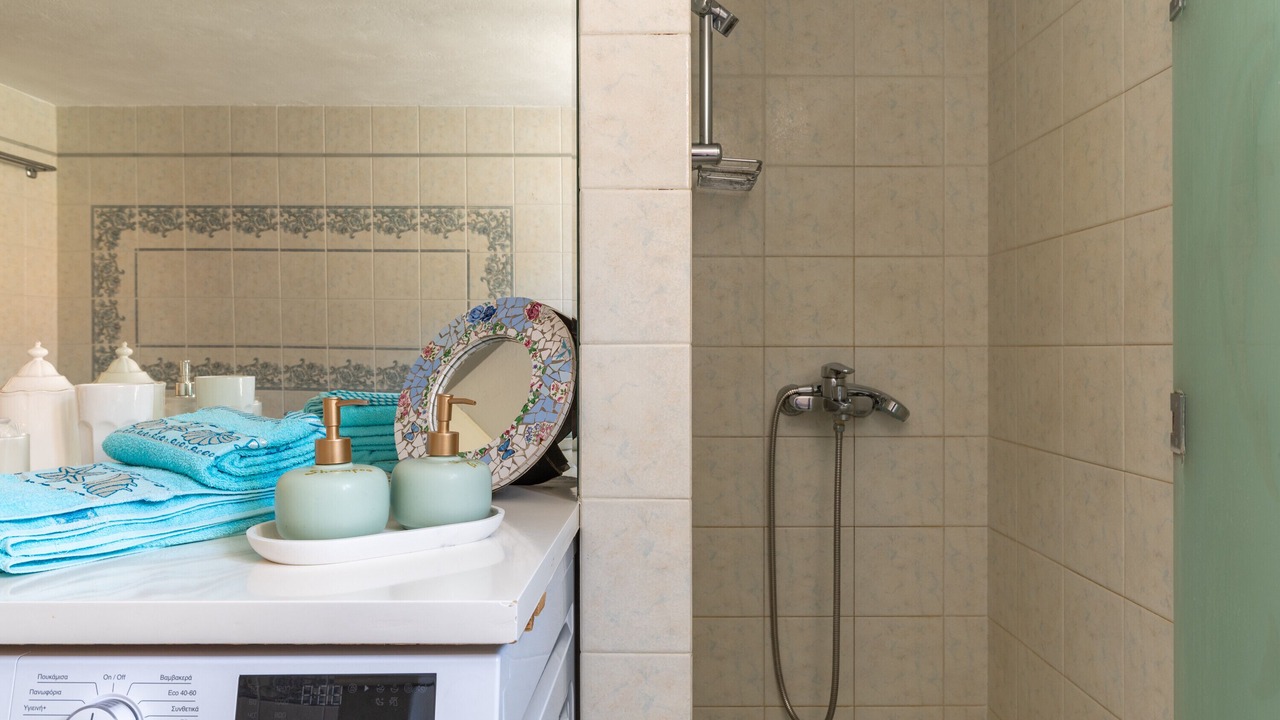 Photo of Bathroom in Gythio
