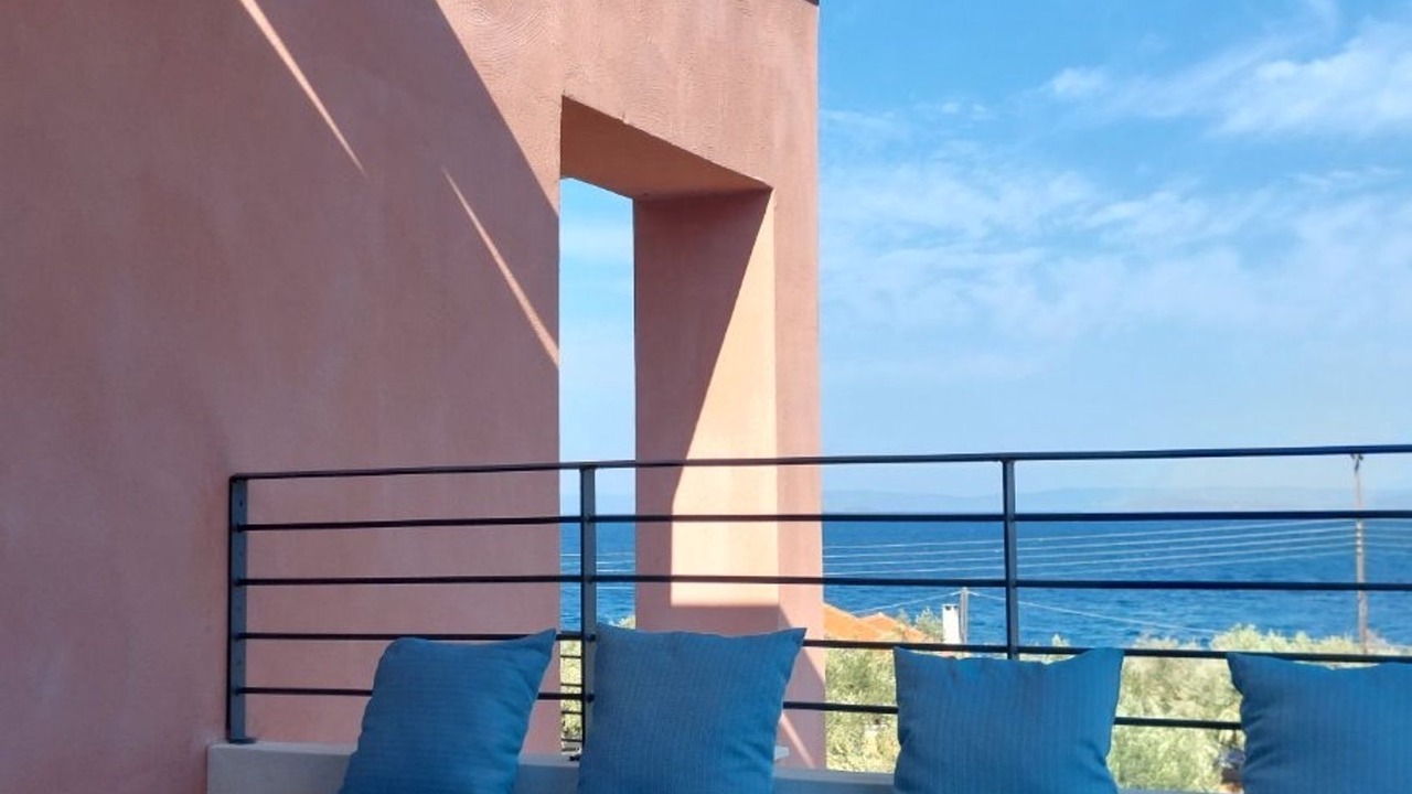 Photo of Patio Balcony in Pella Region