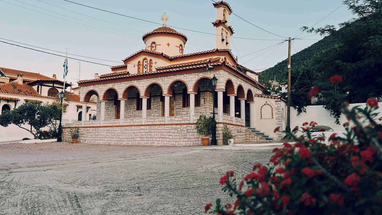 Photo of Others in Troezen