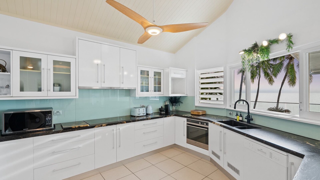 Photo of Kitchen in Holloways Beach