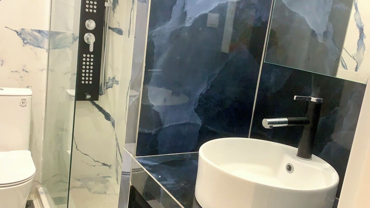 Photo of Bathroom in Mets