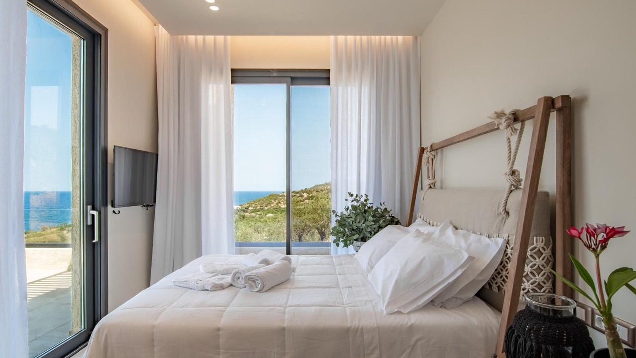 Photo of Bedroom in Troezen