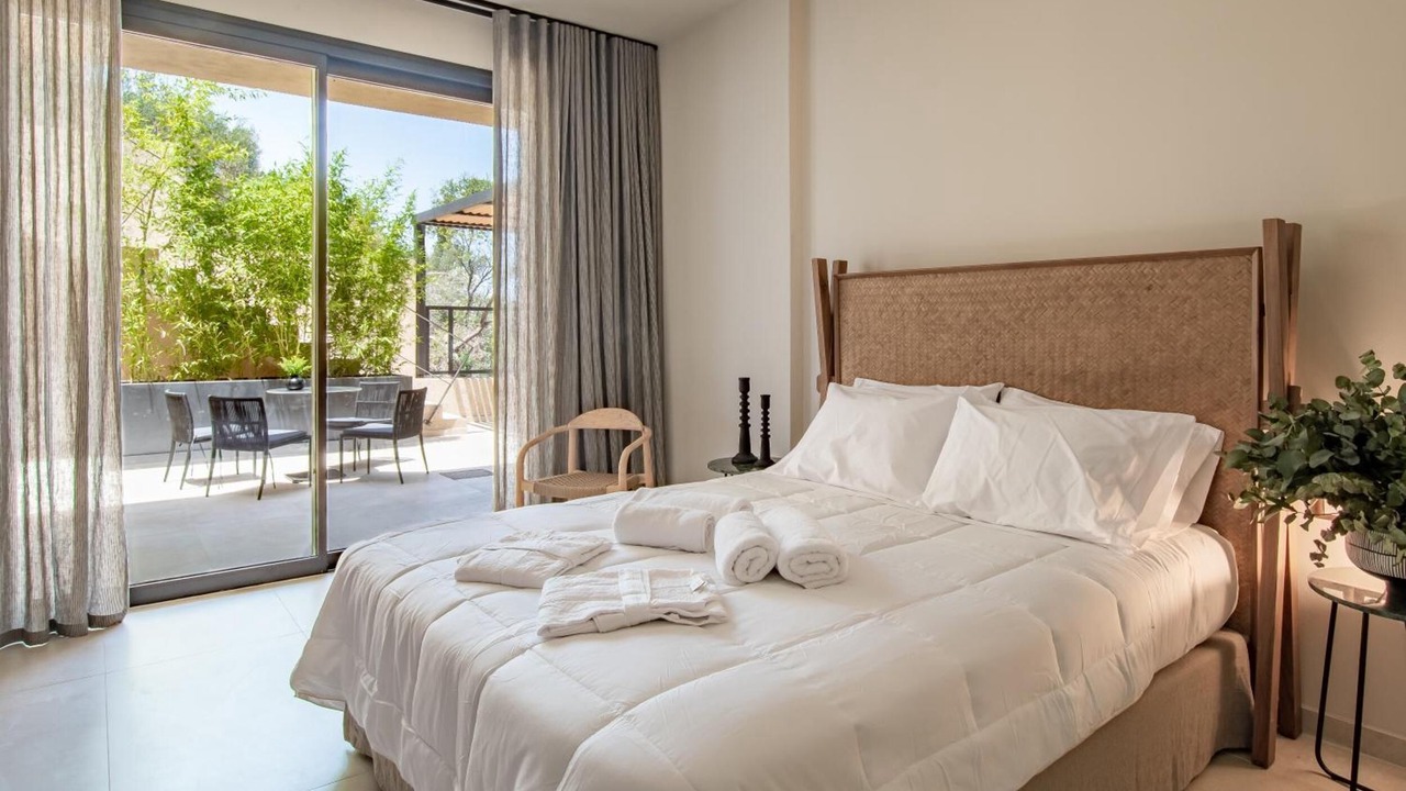 Photo of Bedroom in Troezen