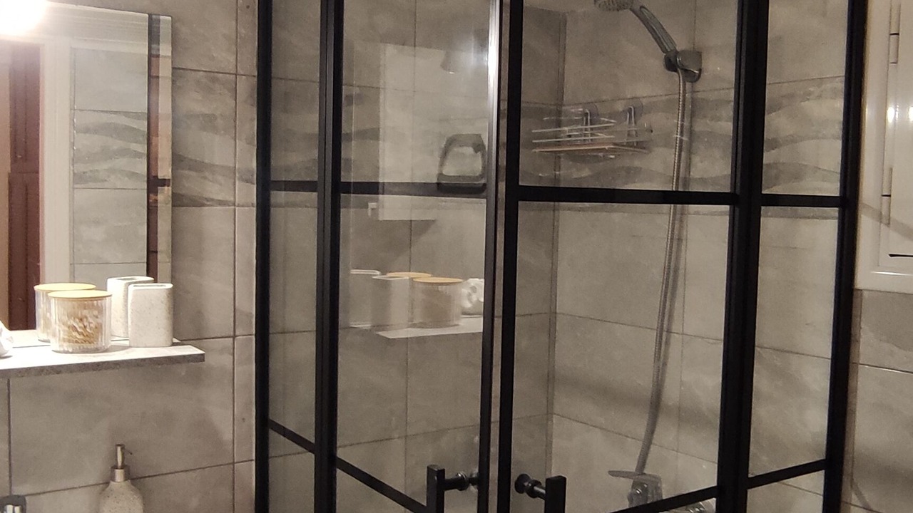 Photo of Bathroom in Nea Styra