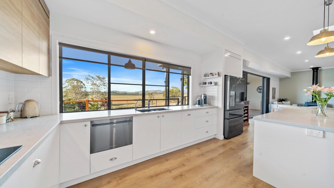 Photo of Kitchen in Tamborine