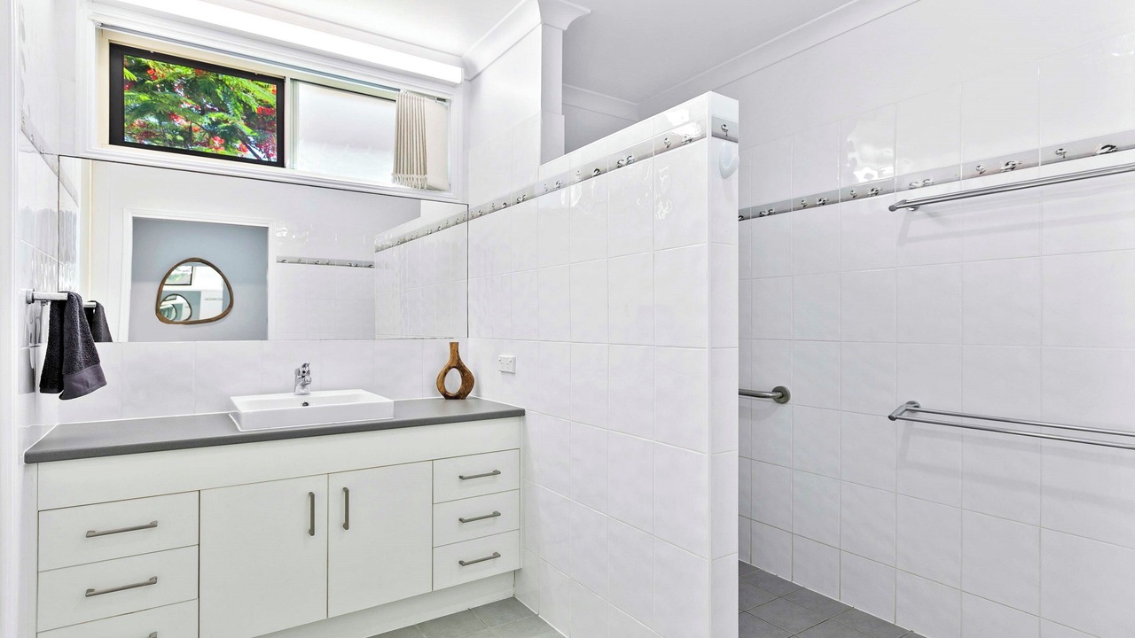 Photo of Bathroom in Traviston