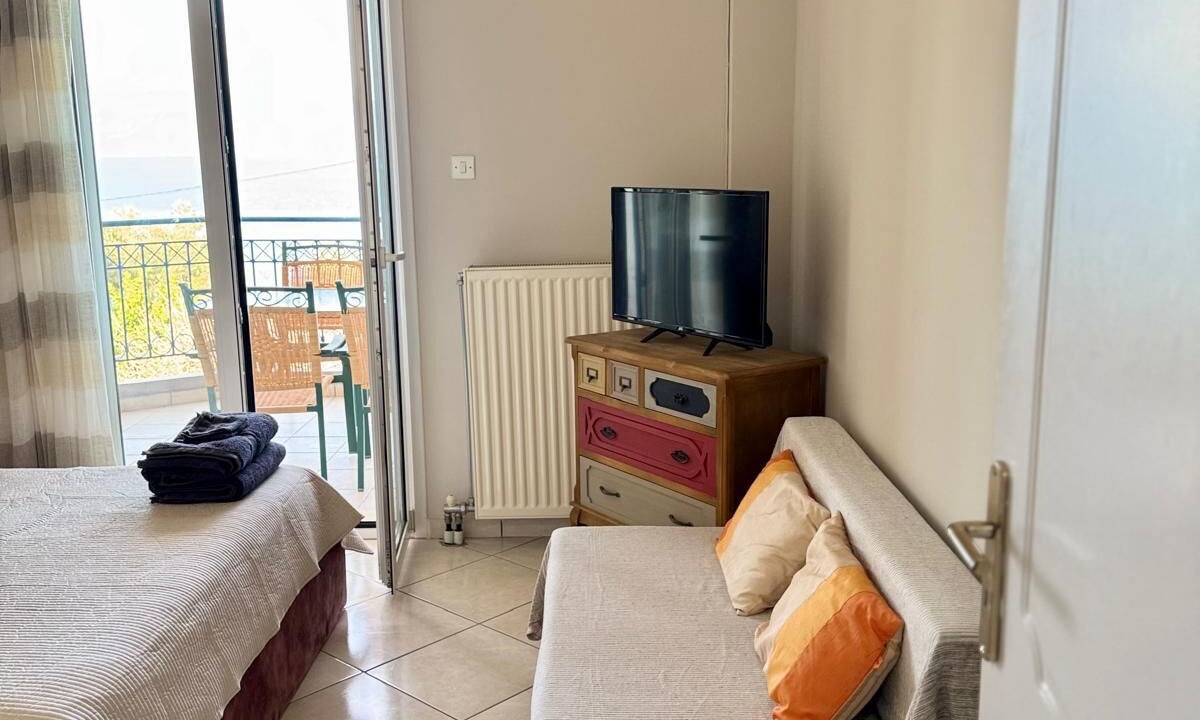 Photo of Bedroom in Kamena Vourla
