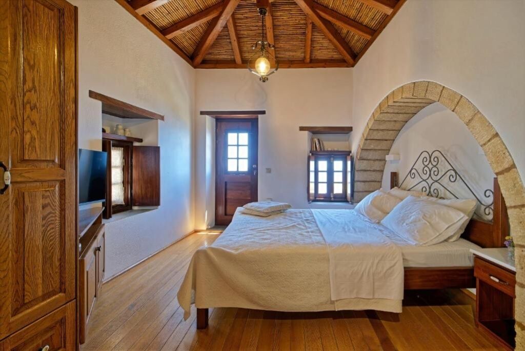 Photo of Bedroom in Monemvasia