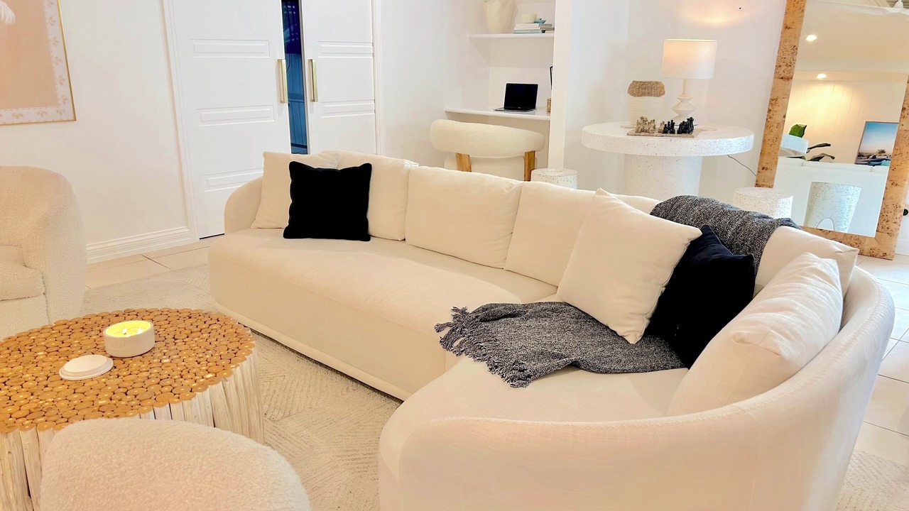 Photo of Livingroom in Kewarra Beach