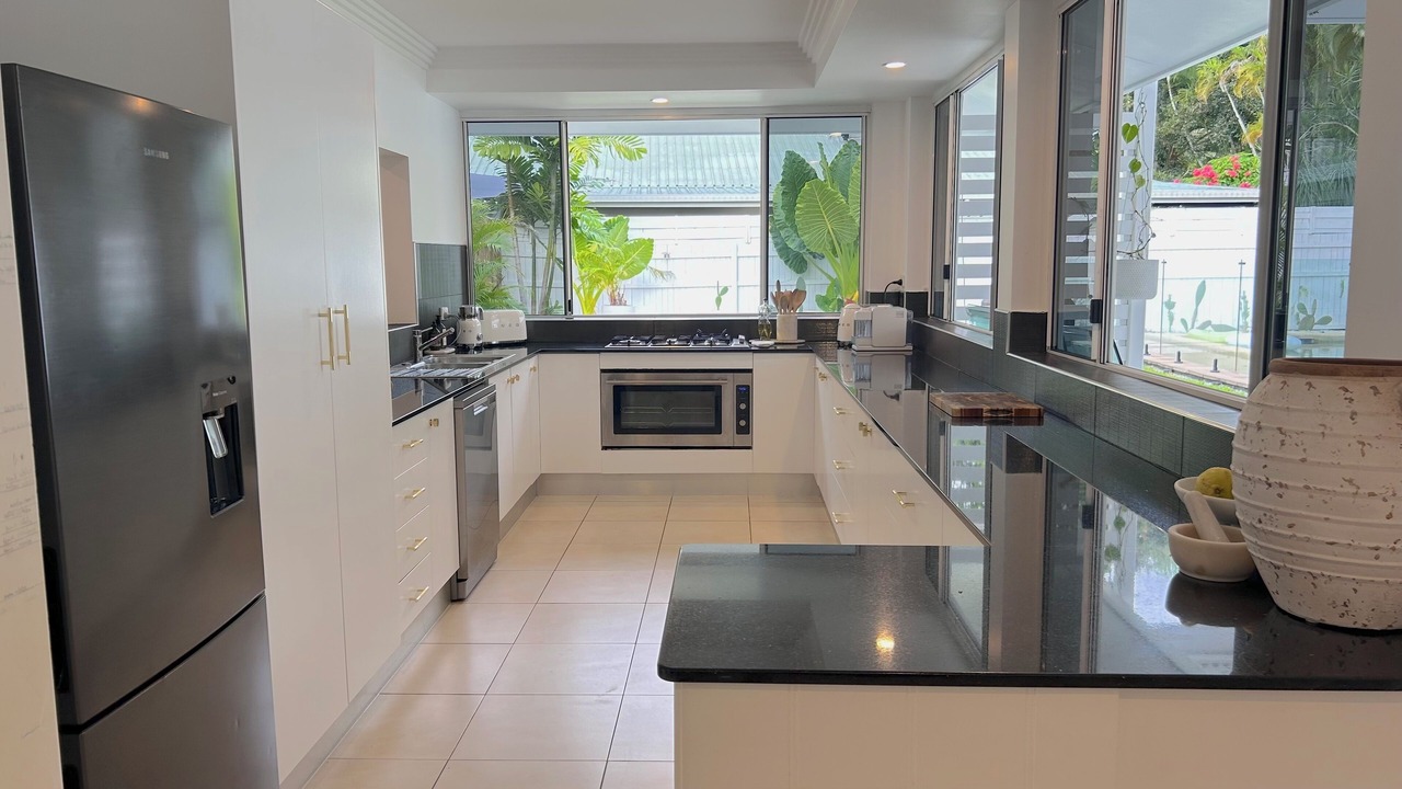 Photo of Kitchen in Kewarra Beach