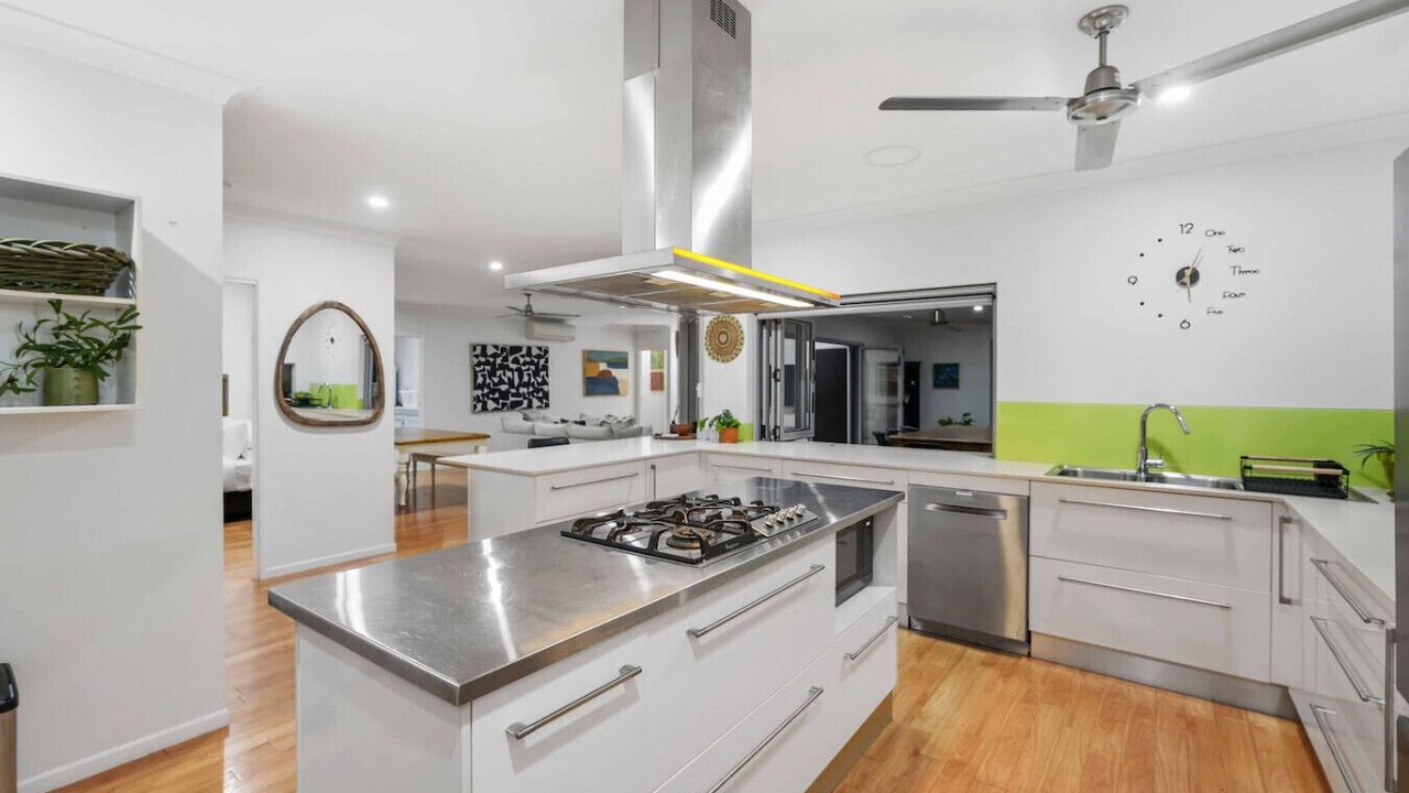 Photo of Kitchen in Trinity Beach