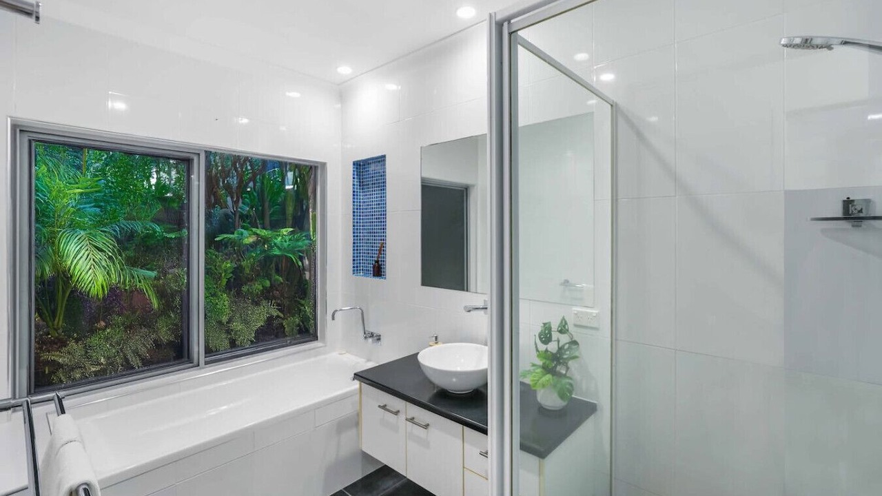 Photo of Bathroom in Trinity Beach